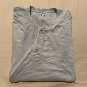 GAP Men’s Powder Blue Short Sleeve Henley